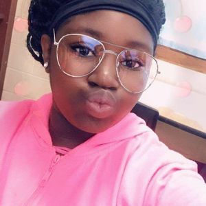 Meet your Posher, Crisseda